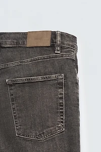 BASIC SLIM FIT JEANS