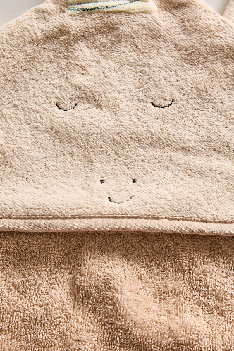 HOODED BABY BATH TOWEL