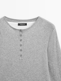 Layered T-shirt with button details
