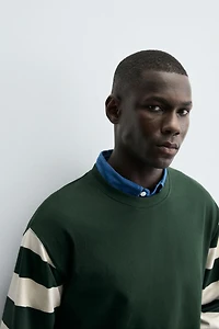 STRIPED SLEEVE T-SHIRT