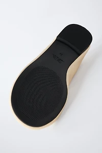 CHARM BALLET FLATS