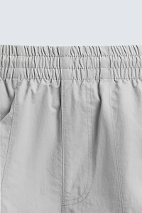 PANTALON JOGGER TECHNIQUE À BANDES CONTRASTE