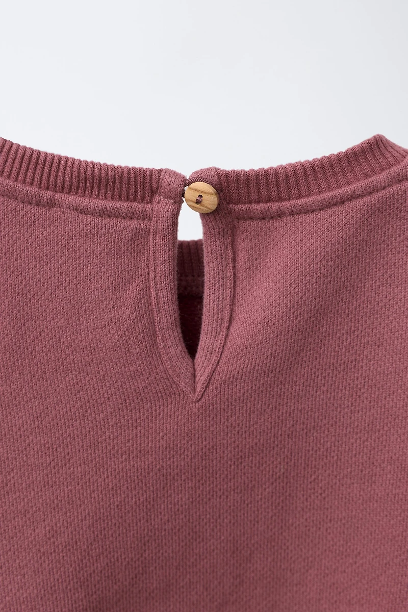 RABBIT APPLIQUÉ SWEATSHIRT