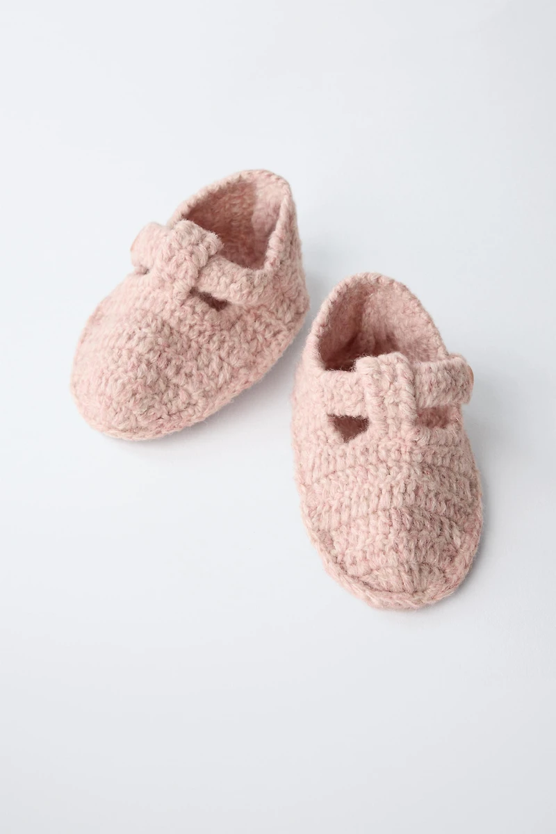 SANDAL-STYLE BOOTIES