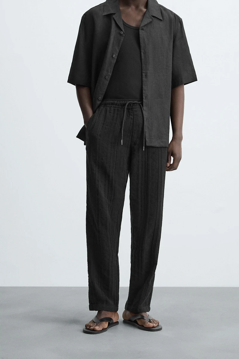 TEXTURED RELAXED FIT PANTS