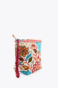 EMBROIDERED FLORAL PRINT TOILETRY BAG