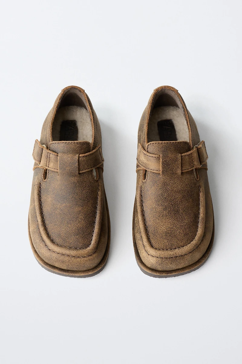 LEATHER BUCKLE SHOES