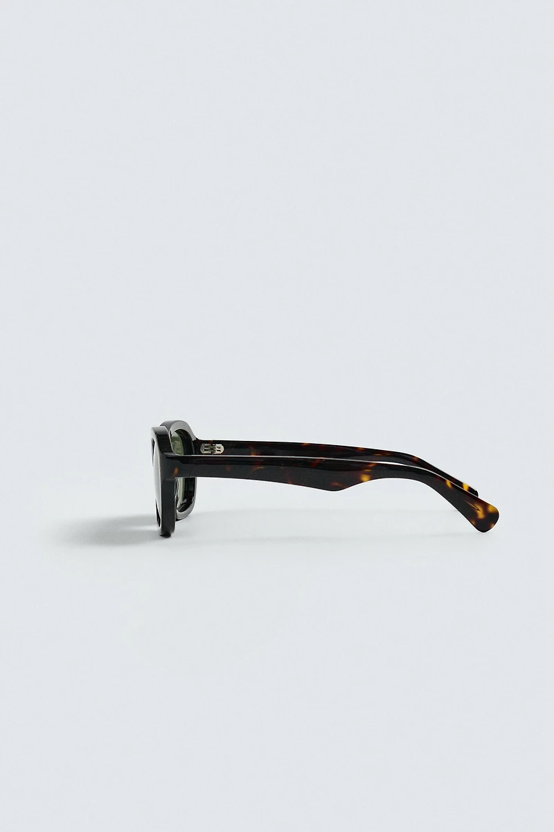 OVAL SUNGLASSES