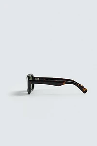 OVAL SUNGLASSES