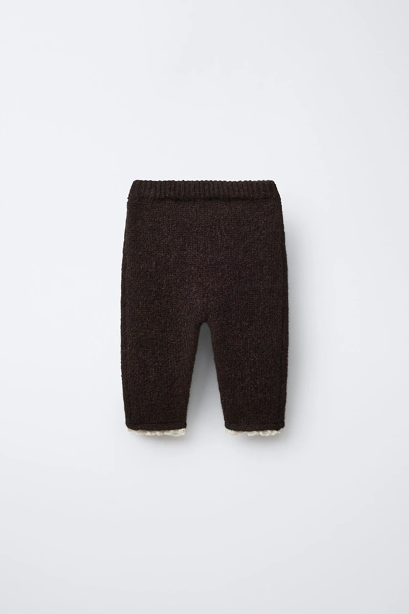 LEGGING EN MAILLE AVEC DENTELLE