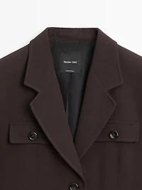 Blazer with pockets and lapel collar