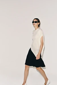 ASYMMETRIC KNIT TOP