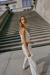 TOP À PLIS ET LACETS