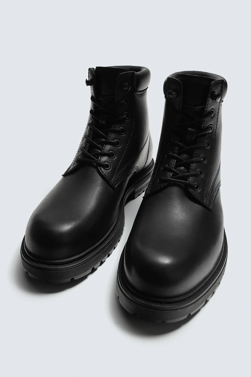 CHUNKY LACED BOOTS
