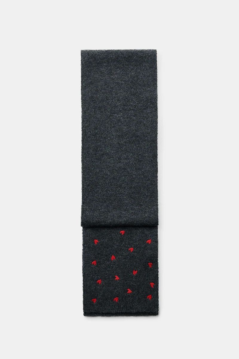 KNIT SCARF WITH EMBROIDERED HEARTS