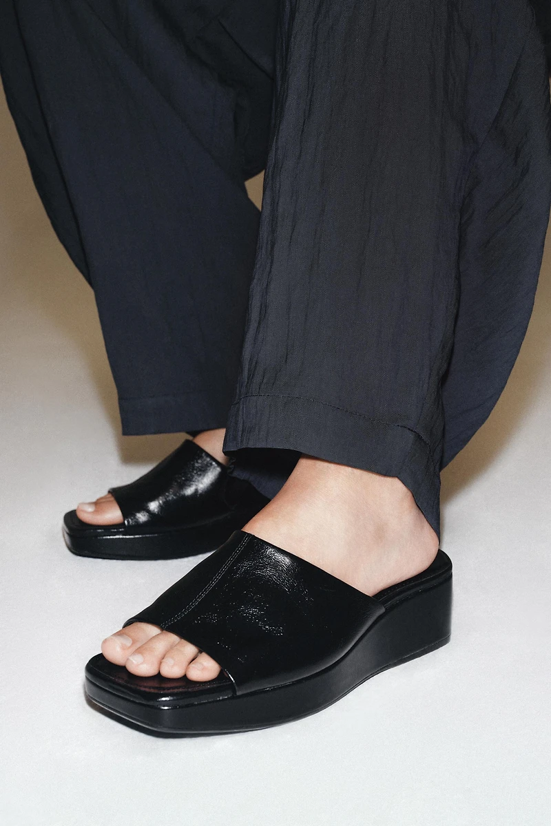 SANDALES PLATEFORME EN CUIR