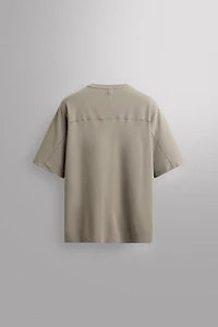 TECHNICAL PIQUÉ TEXTURE T-SHIRT