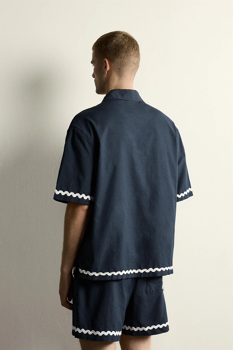 RELAXED FIT FISH EMBROIDERED SHIRT
