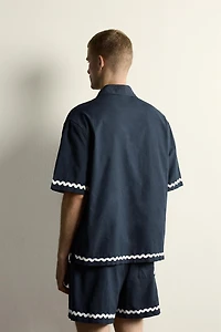 RELAXED FIT FISH EMBROIDERED SHIRT