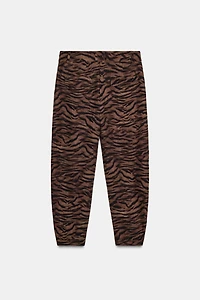 ANIMAL PRINT BARREL PANTS