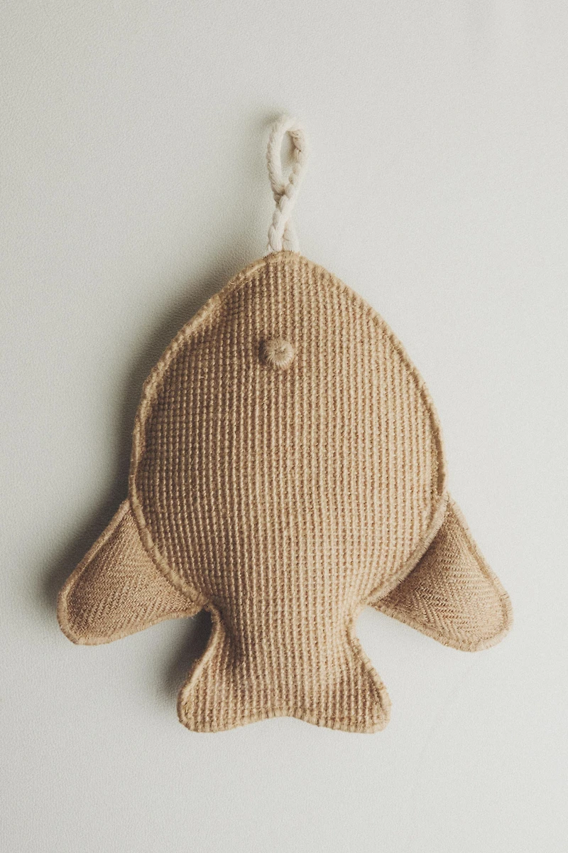 FISH PET SCRATCHER