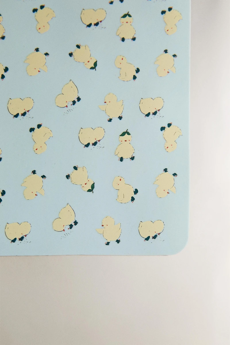 KIDS' SILICONE CHICK PLACEMAT
