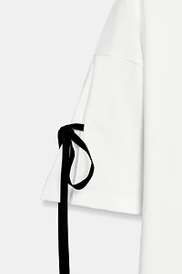 CONTRAST TRIM T-SHIRT