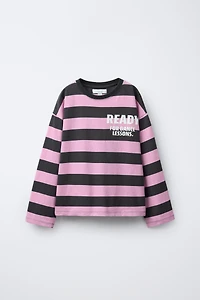 HEAVYWEIGHT STRIPED TEXT T-SHIRT