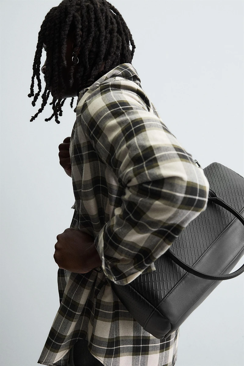 SAC BANDOULIÈRE EFFET GOMME TEXTURÉ