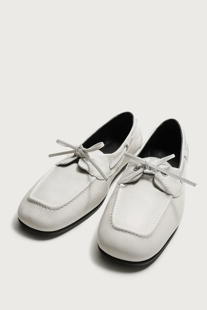 LEATHER BOAT SHOES