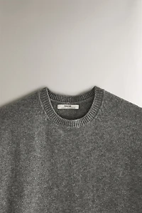 KNIT SWEATER