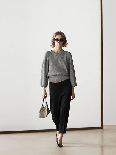 Capris with button details