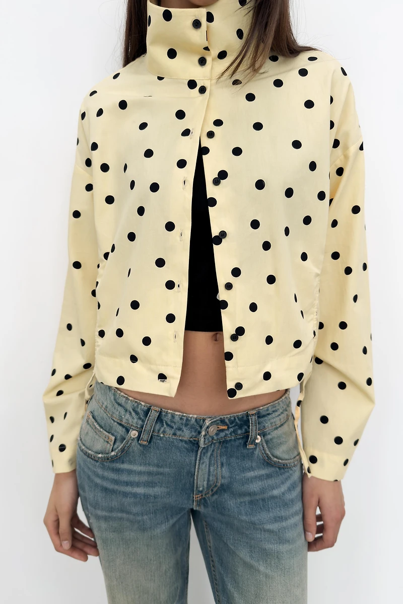 VESTE FRONCES À POIS