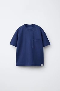 ENSEMBLE T-SHIRT ET SHORT GAUFRÉ ÉTIQUETTE