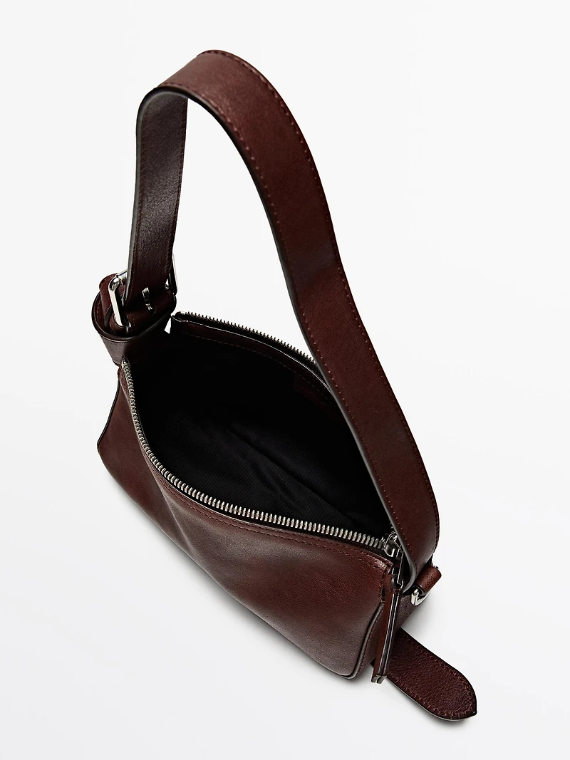 Petit sac boucle en cuir nappa