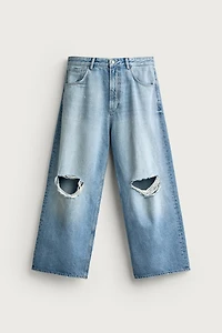 RIPPED BAGGY FIT JEANS