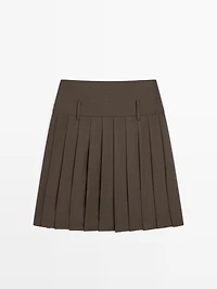 Short box pleat sash skirt