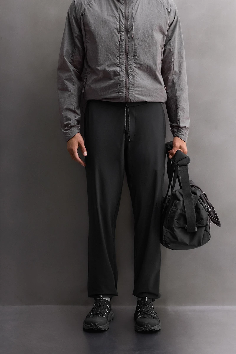 TECHNICAL TRAINING PANTS