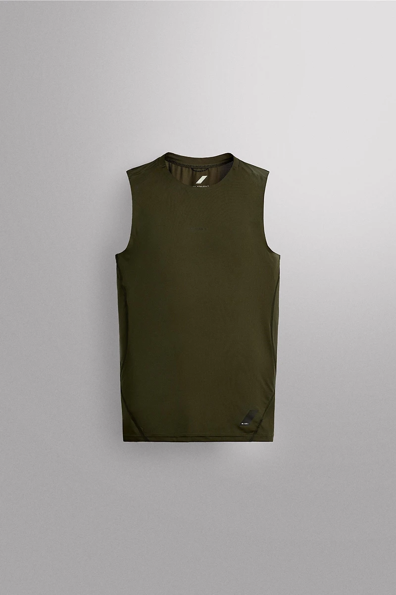 T-SHIRT TANK COMPRESSION