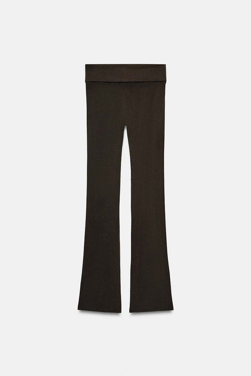 SEAMLESS FLARE PANTS