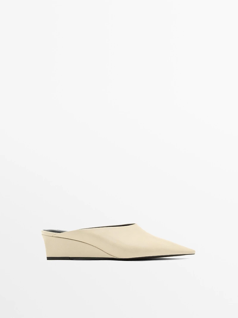 Mules à talon compensé