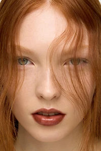 LIP OIL
