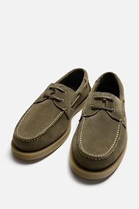 LEATHER BOAT SHOES