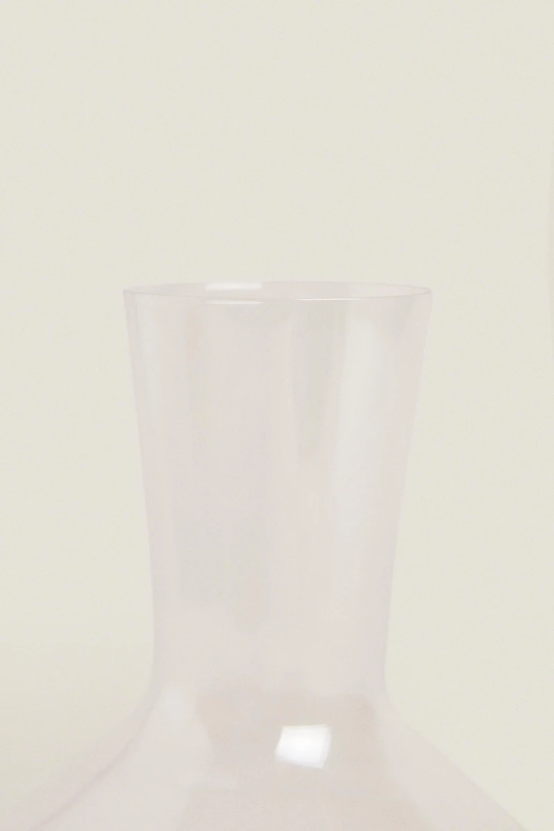 GLASS DECANTER