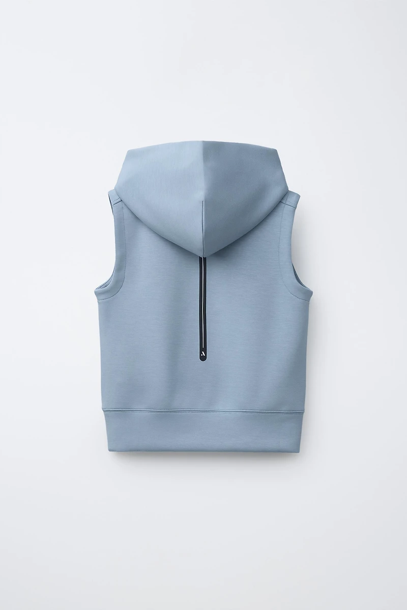 HOODED SPORTY VEST