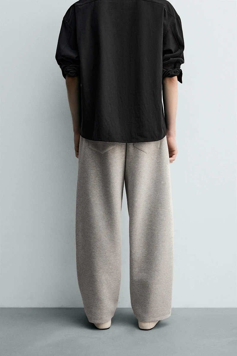 SEAMED JOGGING PANTS