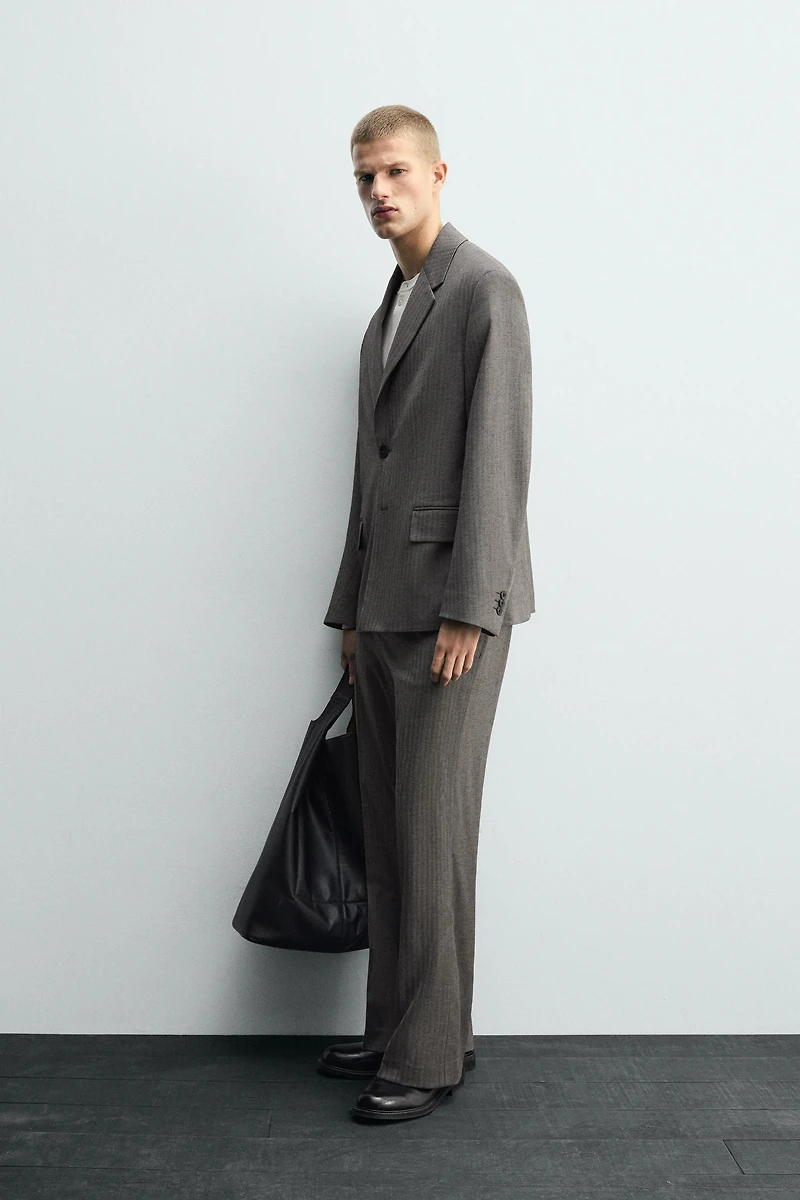 PANTALON ÉVASÉ DE COSTUME À CHEVRONS