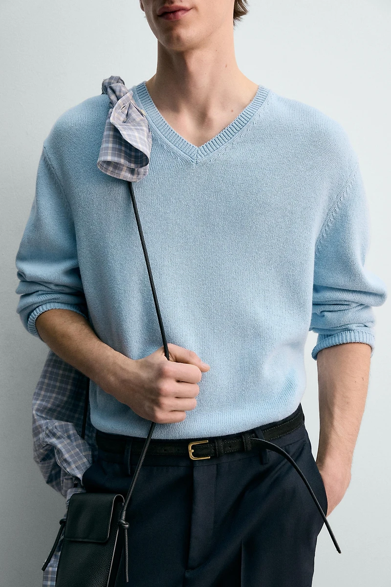 COTTON-LINEN BLEND V-NECK JUMPER