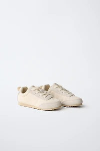 SOFT ATHLETIC SNEAKERS