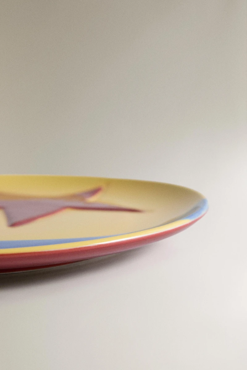 KIDS' MONSTERS, INC. ©DISNEY/PIXAR PIXAR BALL STONEWARE PLATE
